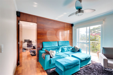 Casa à venda com 3 suítes no condomínio Vila Versalhes, São Paulo - SP