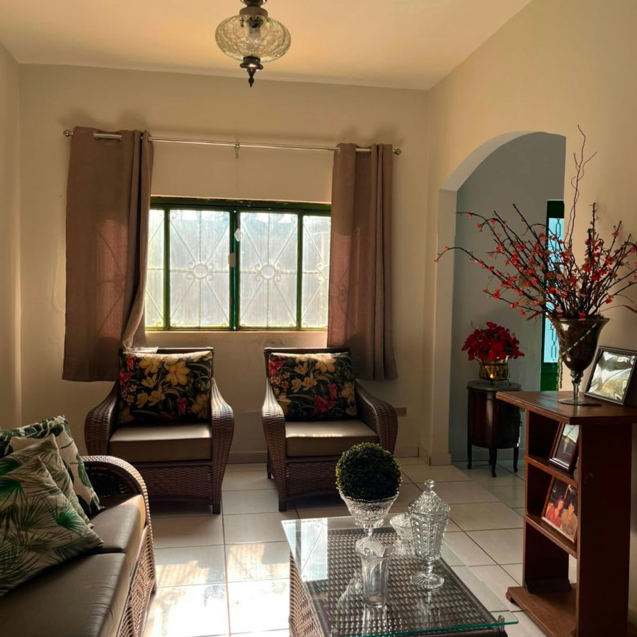 Casa à venda com 3 quartos, sendo 1 suíte, em Jardim das Oliveiras, Três Lagoas, MS