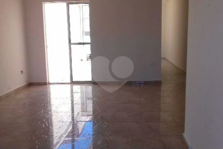 Casa à venda com 4 quartos, sendo 1 suíte, em Santana, São Paulo, SP