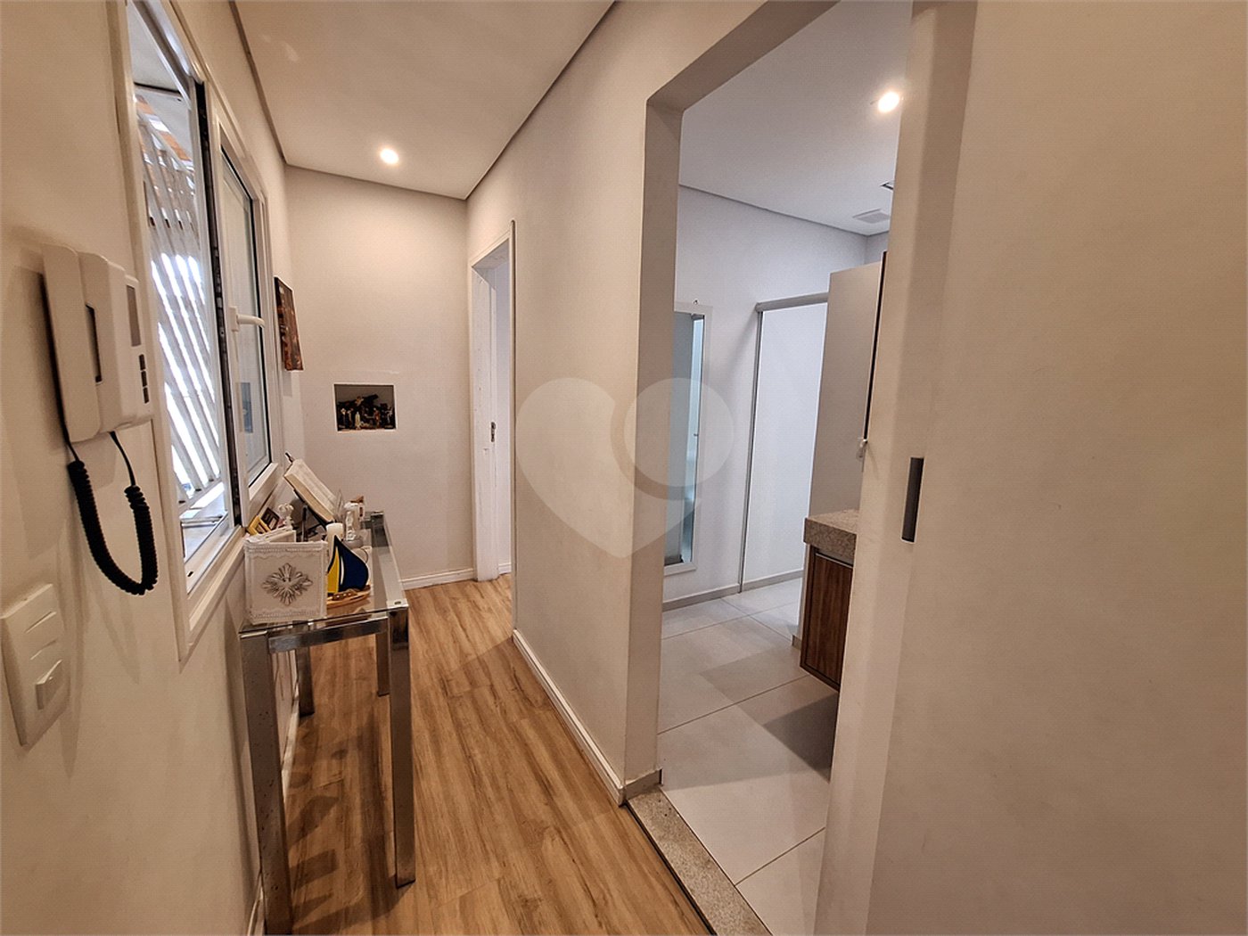 Casa à venda com 3 quartos, sendo 1 suíte, em Chora Menino, São Paulo, SP