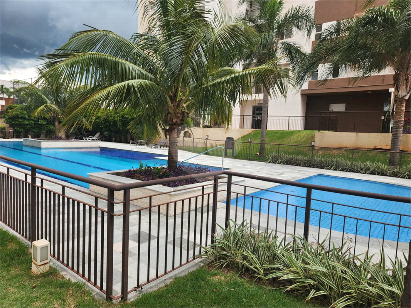 Apartamento à venda com 3 quartos, sendo 1 suíte, em Jardim dos Manacás, Araraquara, SP