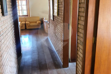 Chácara à venda com 4 quartos, sendo 2 suítes, em Vale dos Pinheiros, Atibaia, SP