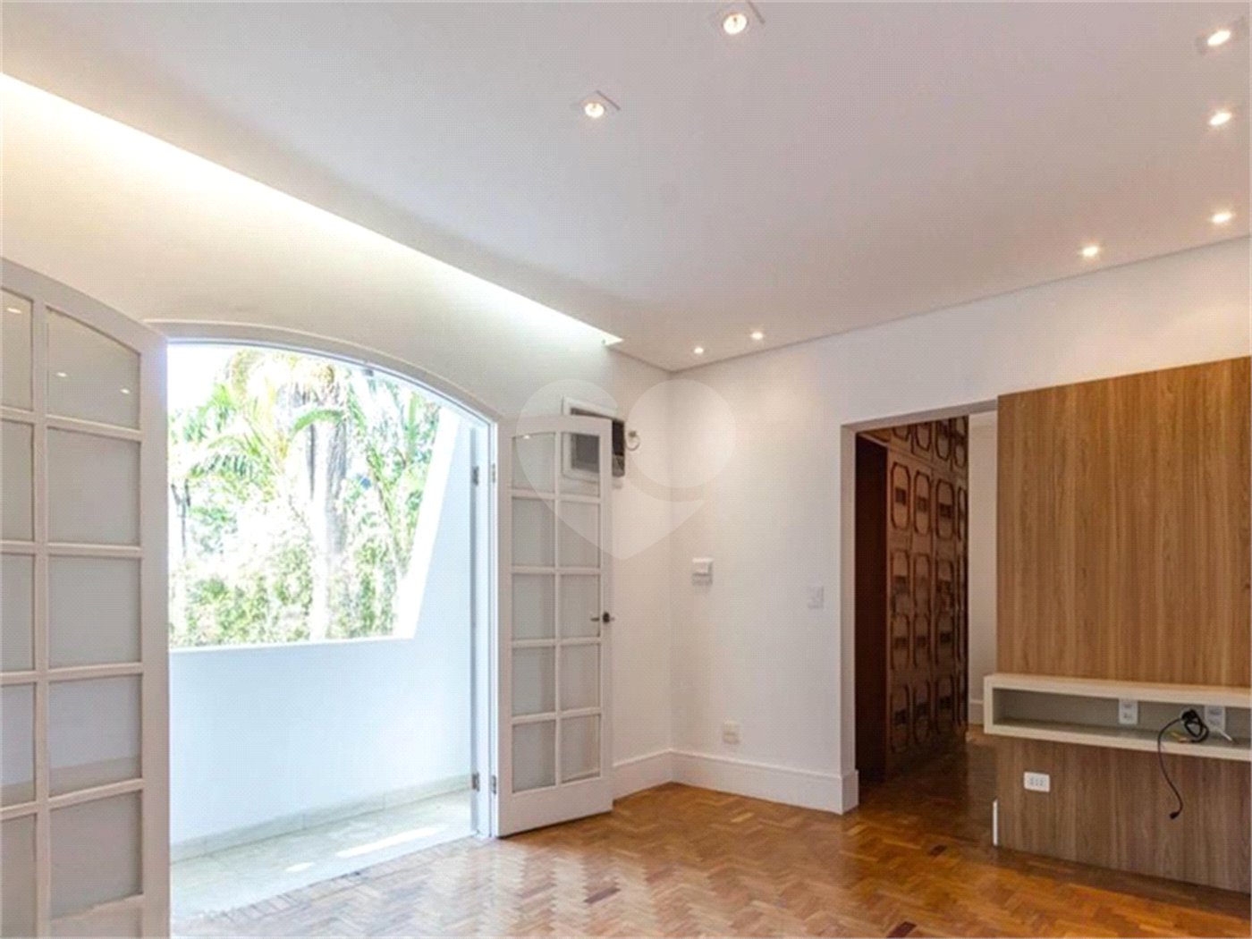 Casa à venda com 4 quartos, sendo 2 suítes, em Vila Morumbi, São Paulo, SP