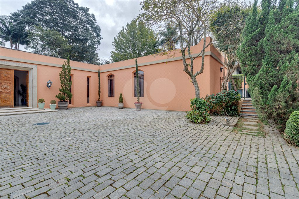 Casa à venda ou para alugar com 4 suítes em Alto da Boa Vista, São Paulo, SP