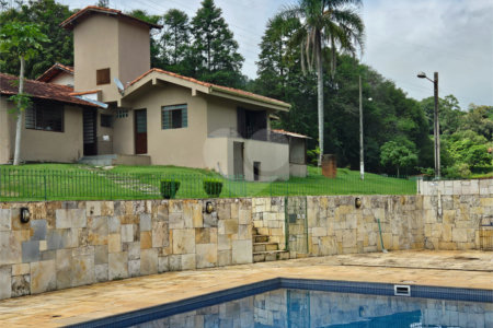 Sítio à venda com 6 quartos, sendo 1 suíte,  em Bairro do Cambará, São Roque, SP