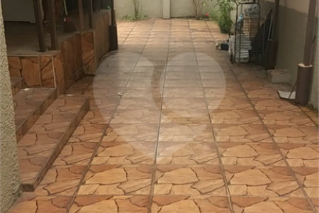 Casa Térrea à venda com 3 quartos em Jardim Nadir, São Paulo, SP
