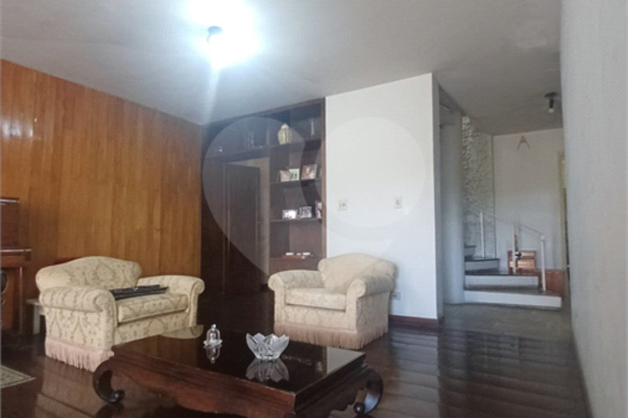 Sobrado à venda com 5 suítes em Vila Albertina, São Paulo, SP