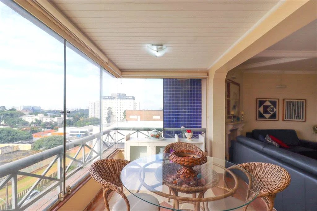 Apartamento à venda com 4 quartos, sendo 2 suítes,  em Fazenda Morumbi, São Paulo, SP