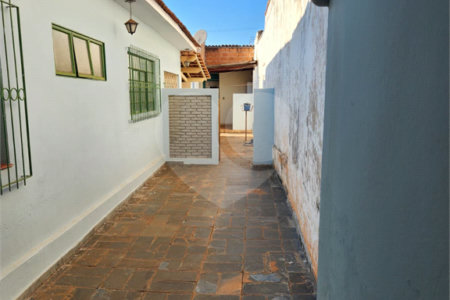 Casa à venda com 4 quartos, sendo 1 suíte, no Centro, Araraquara, SP