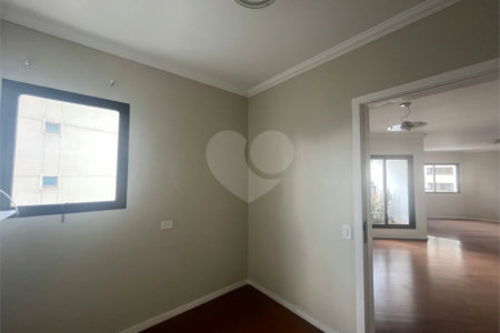 Apartamento à venda com 4 quartos, sendo 3 suítes, em Santana, São Paulo, SP