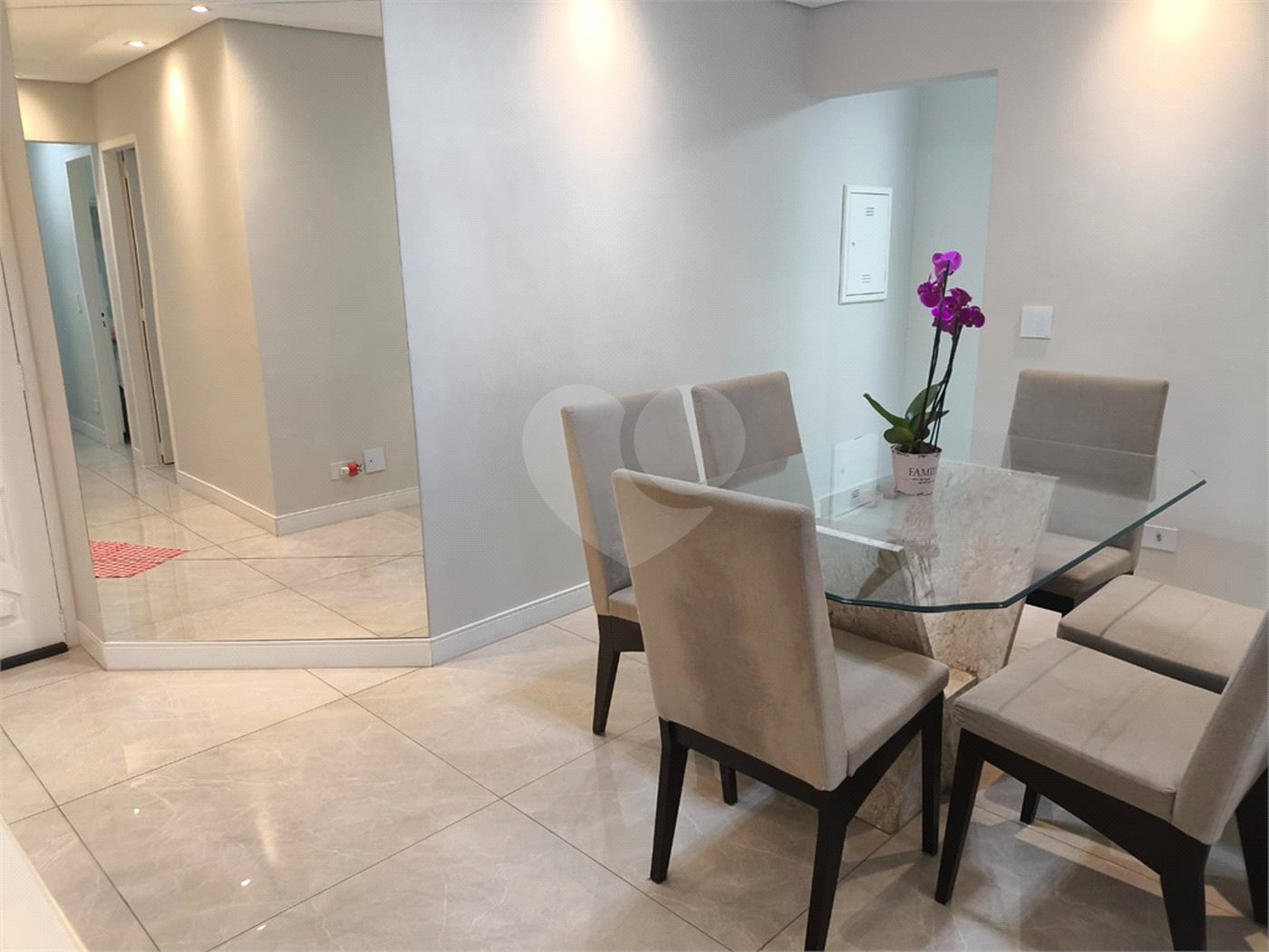 Apartamento à venda com 3 quartos, sendo 1 suíte, em Vila Rosália, Guarulhos, SP