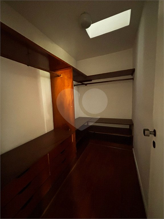 Sobrado à venda com 3 quartos, sendo 1 suíte, em Lauzane Paulista, São Paulo, SP