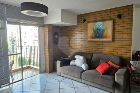 Casa à venda com 3 quartos, sendo 1 suíte, no condomínio Jconde de Irajá, São Paulo - SP