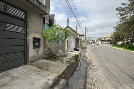 Terreno à venda em Jardim Quaresmeira, Suzano, SP