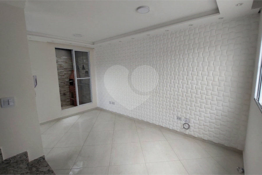 Casa à venda com 2 suítes no condomínio Residencial Pitangueiras, São Paulo - SP