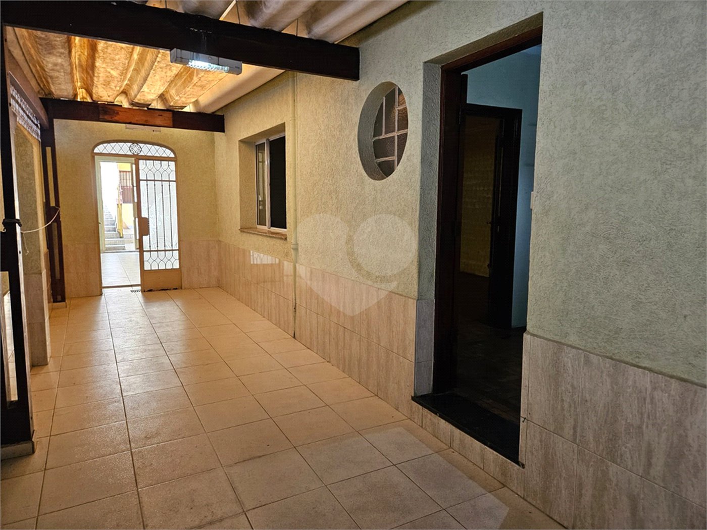 Casa à venda com 3 quartos, sendo 1 suíte,  em Água Branca, São Paulo, SP