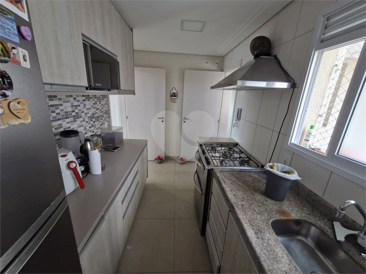 Apartamento à venda com 3 quartos, sendo 1 suíte,  em Vila Suissa, Mogi das Cruzes, SP
