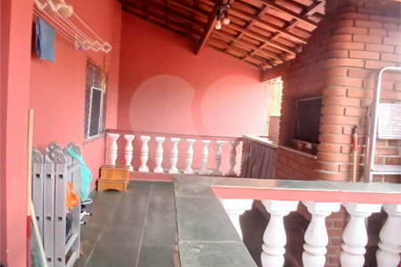 Casa à venda com 3 quartos, sendo 1 suíte, em Vila Rica, São Paulo, SP