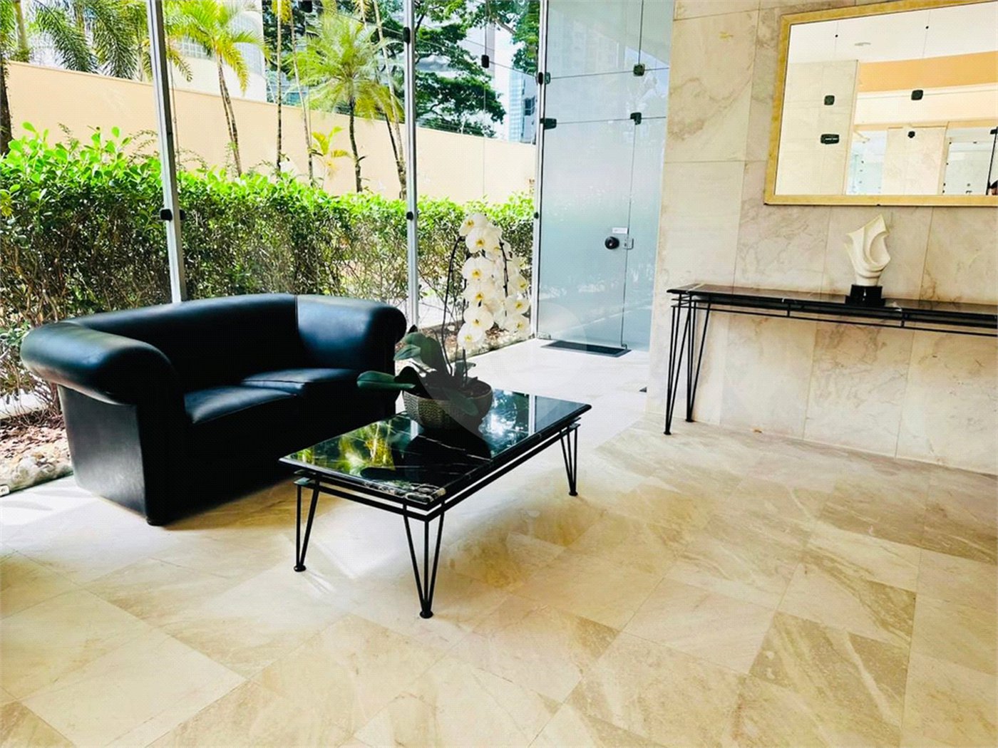 Apartamento à venda ou para alugar com 4 quartos, sendo 1 suíte, em Itaim Bibi, São Paulo, SP
