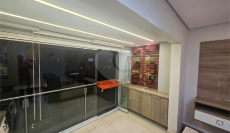 Apartamento à venda ou para alugar com 2 quartos, sendo 1 suíte, em Carandiru, São Paulo, SP