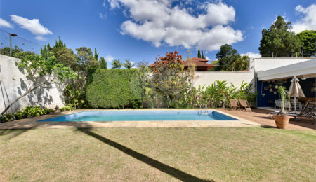 Casa à venda com 4 suítes em Jardim Cordeiro, São Paulo, SP