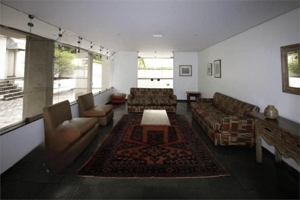 Apartamento à venda com 3 quartos, sendo 1 suíte, em Vila Andrade, São Paulo, SP