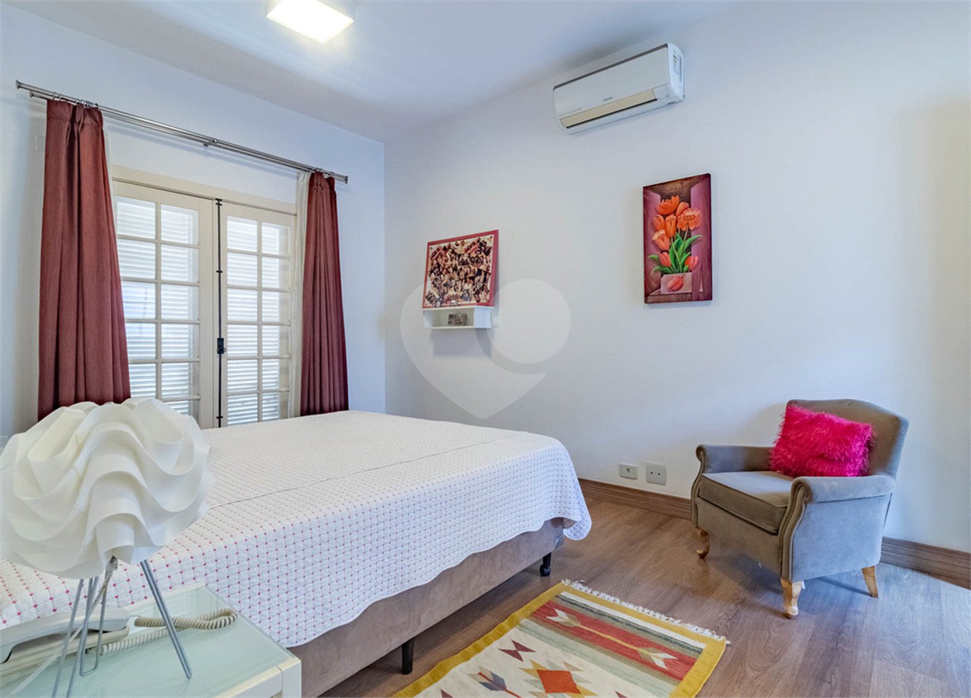 Casa à venda com 7 quartos, sendo 5 suítes,  em Morumbi, São Paulo, SP