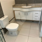Casa para alugar com 3 suítes no condomínio Figueira Garden, Atibaia - SP