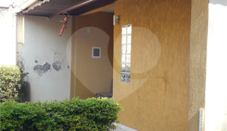 Casa à venda com 5 quartos, sendo 2 suítes,  em Jardim Nadir, São Paulo, SP