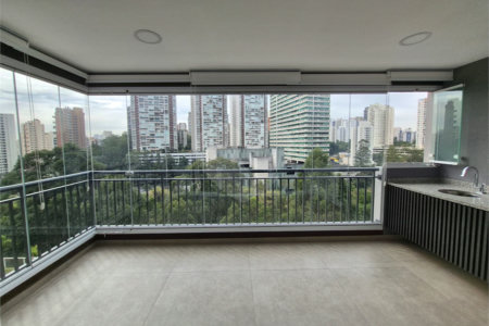 Apartamento à venda com 4 quartos, sendo 2 suítes, em Jardim Vazani, São Paulo, SP