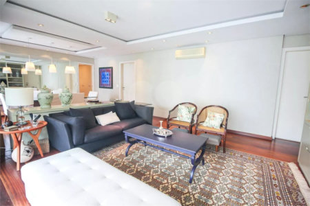 Apartamento à venda com 3 suítes em Real Parque, São Paulo, SP