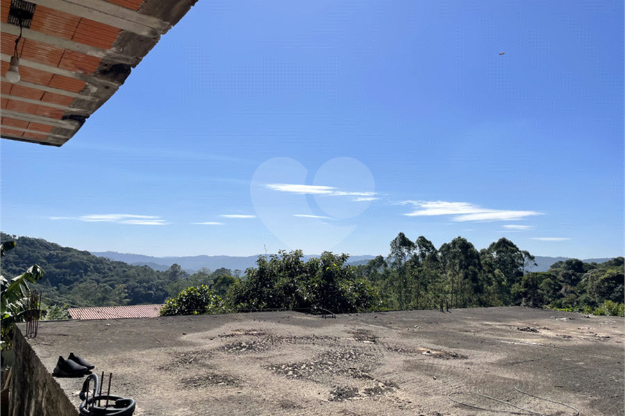 Casa à venda com 3 quartos, sendo 1 suíte, em Roseira, Mairiporã, SP