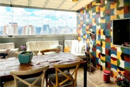 Cobertura à venda com 3 suítes em Vila Olímpia, São Paulo, SP