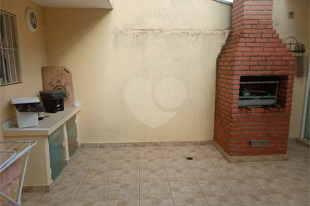 Casa à venda com 3 quartos, sendo 2 suítes, em Vila Flávio, Mogi das Cruzes, SP