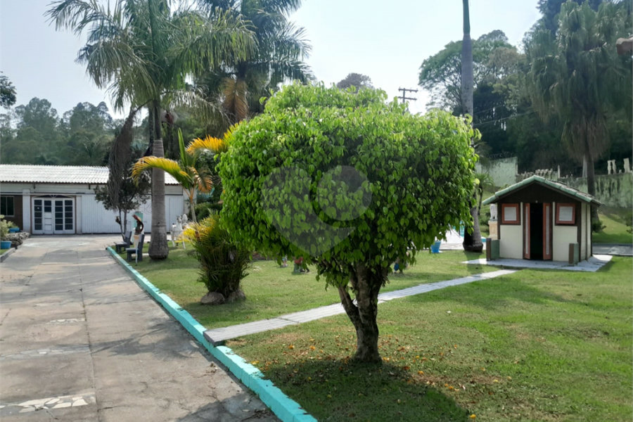 Chácara à venda ou para alugar com 20 quartos, sendo 10 suítes,  em Serra da Cantareira, Mairiporã, SP