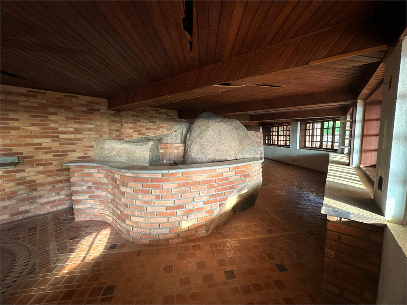 Casa à venda com 14 quartos, sendo 10 suítes, em Observatório, Vinhedo, SP