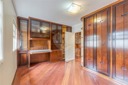 Casa à venda com 4 quartos, sendo 2 suítes, em Jardim Luzitânia, São Paulo, SP