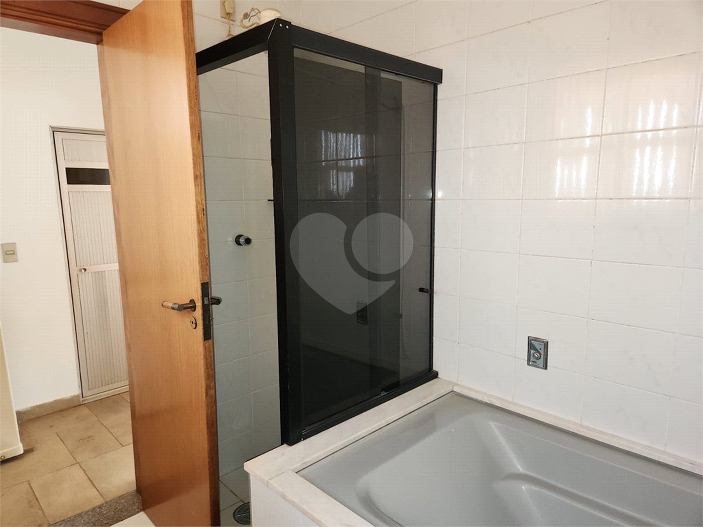 Apartamento à venda ou para alugar com 5 quartos, sendo 2 suítes, no Centro, Araraquara, SP