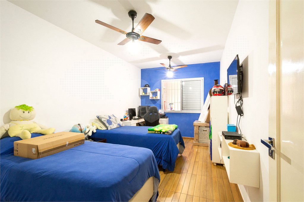 Casa à venda com 4 quartos, sendo 1 suíte, em Santo Amaro, São Paulo, SP