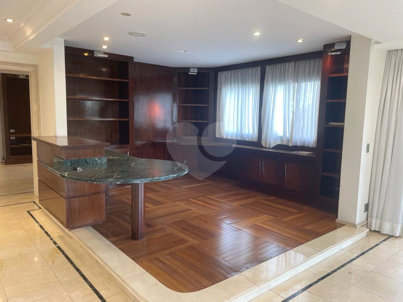 Apartamento à venda com 4 suítes em Vila Suzana, São Paulo, SP