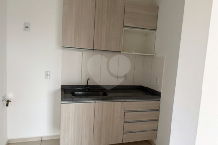 Apartamento para alugar com 3 quartos, sendo 1 suíte, em Vila Norma, Salto, SP