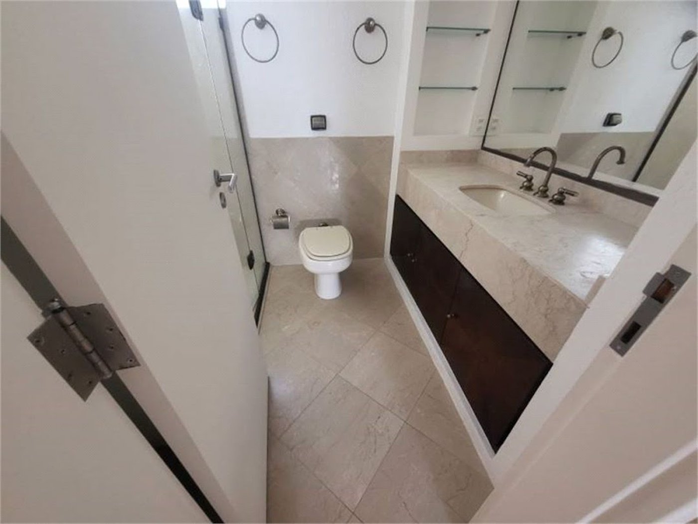 Apartamento Residencial à venda, Gonzaga, Santos - AP1414.