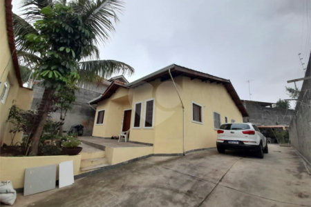 Casa à venda com 4 quartos, sendo 1 suíte, em City Bussocaba, Osasco, SP