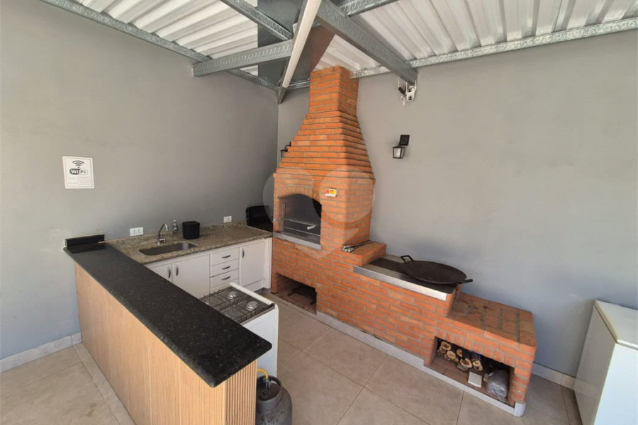 Dois imóveis em um terreno de 300 m² (12 x 25) - Com acesso independente