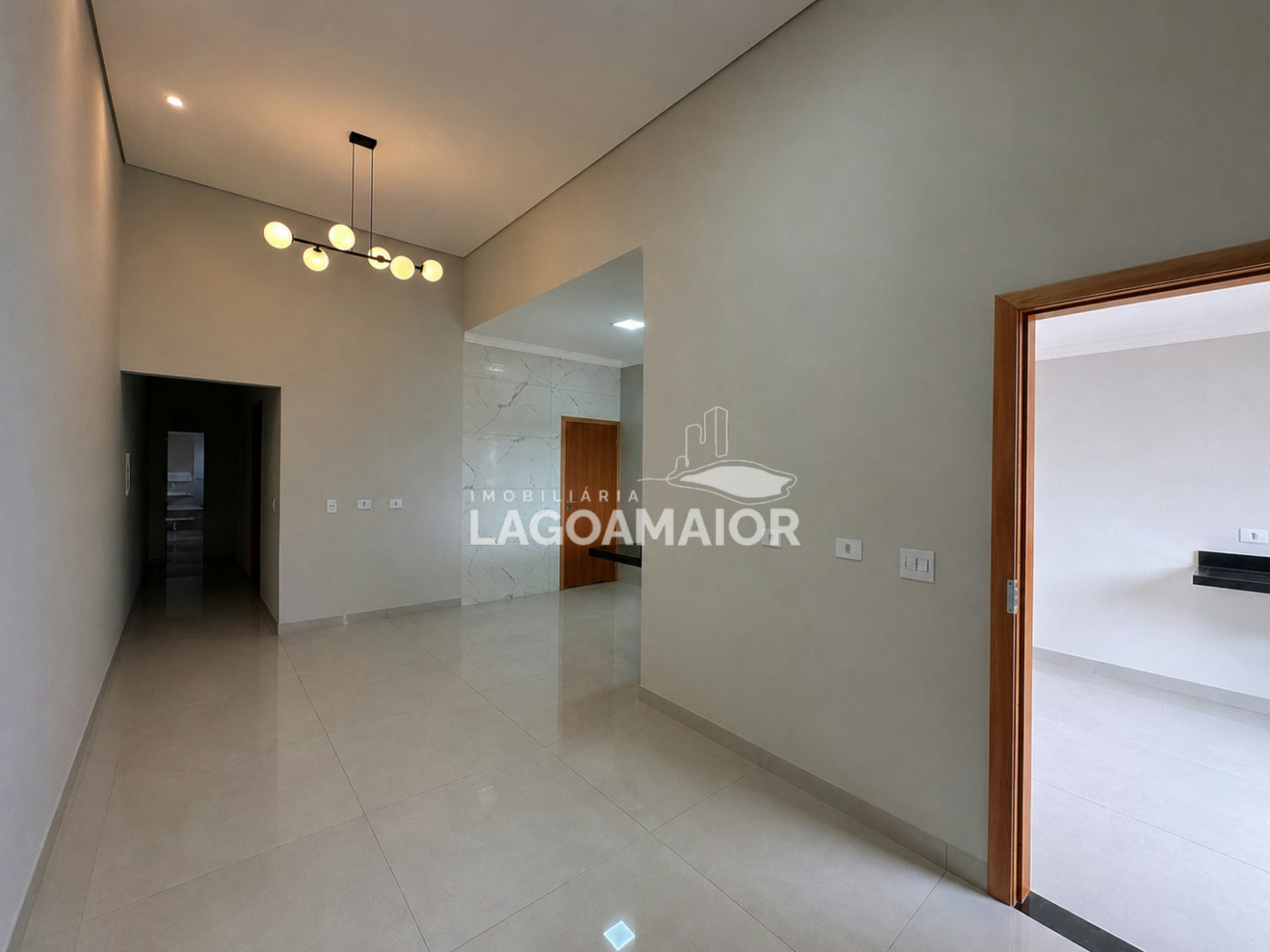 Casa à venda com 3 quartos, sendo 1 suíte, em Bela Vista da Lagoa, Três Lagoas - MS