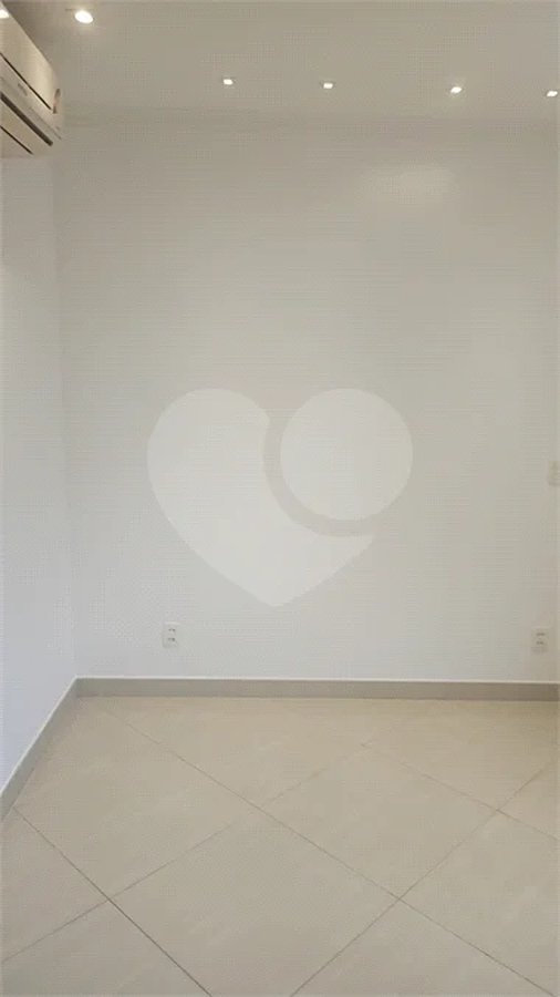 Apartamento para alugar com 3 quartos, sendo 1 suíte,  em Vila Olímpia, São Paulo, SP