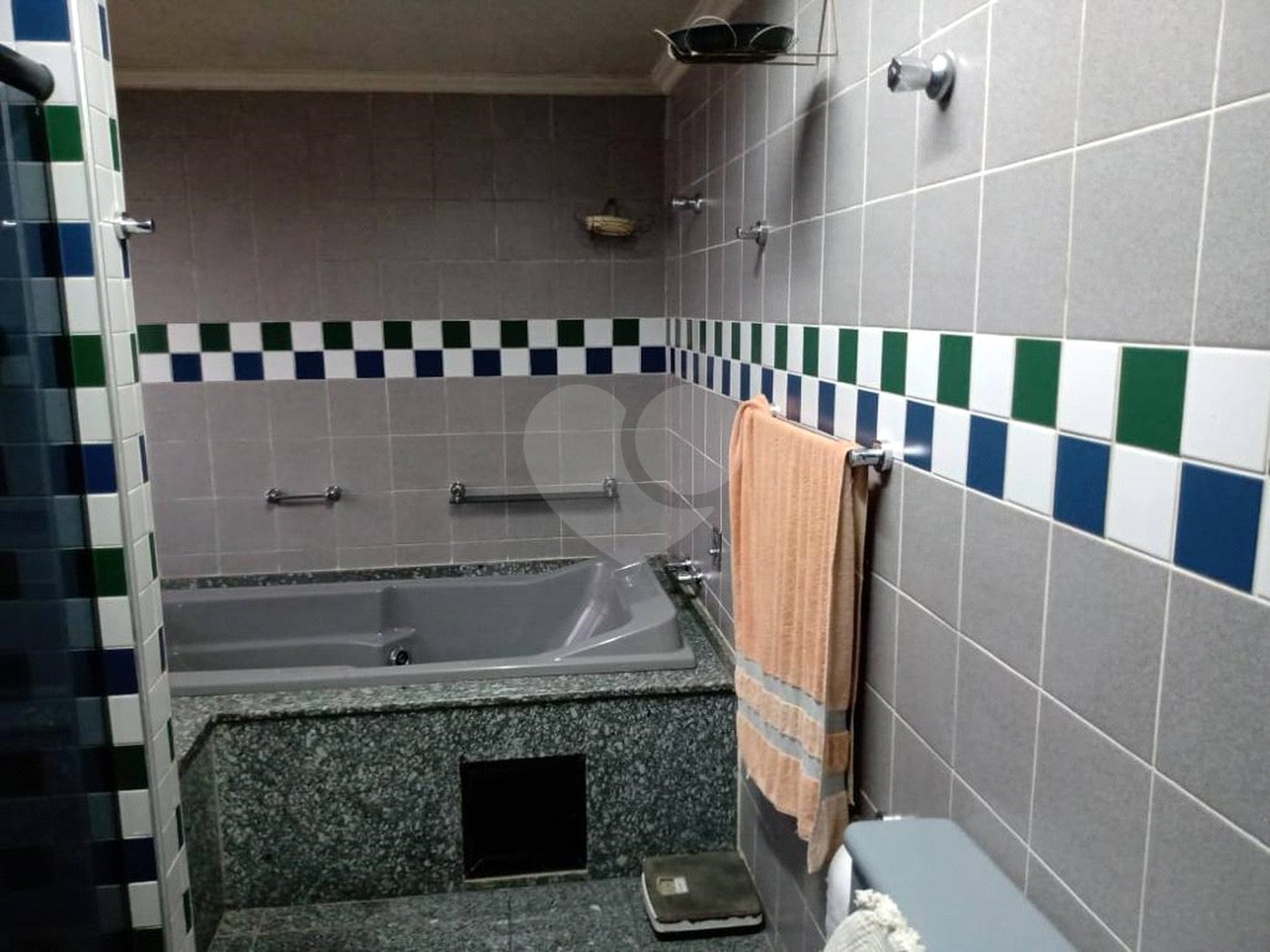 Chácara Condomínio Horto Ivan, LINDA!!! Atibaia, SP. 7.200m² A/T PORTA FECHADA