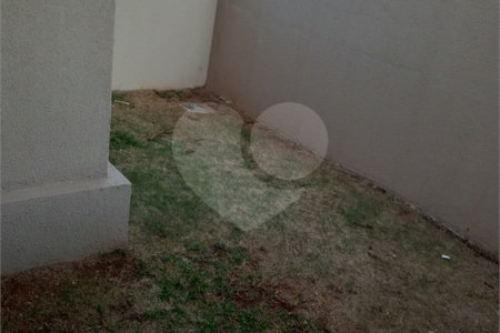 Apartamento Térreo – Condomínio Monte Pinheiros