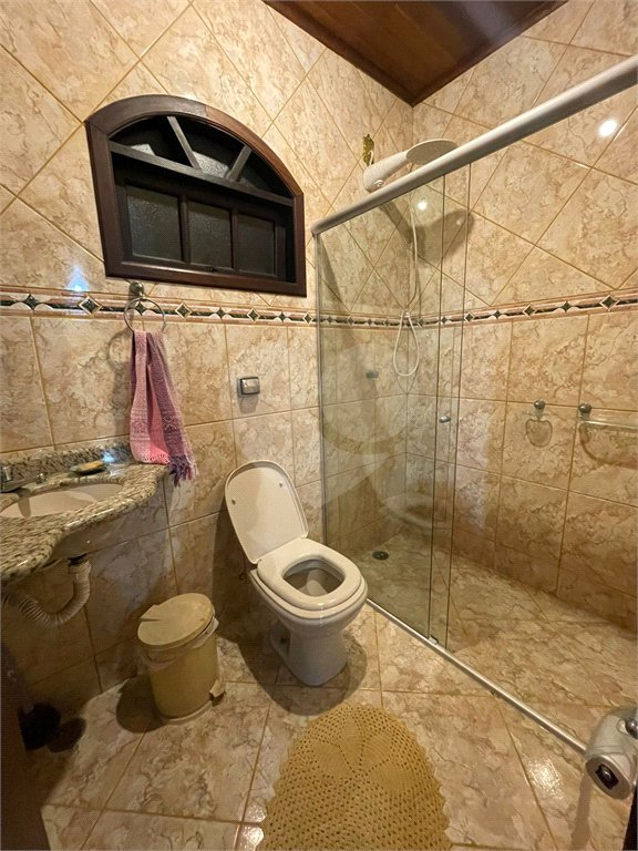 Sobrado à venda com 4 quartos, sendo 1 suíte,  em Vila Suissa, Mogi das Cruzes, SP