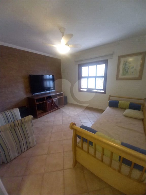 Casa à venda com 5 quartos, sendo 2 suítes, no condomínio Vinhas da Vista Alegre - Lado Sede, Vinhedo - SP